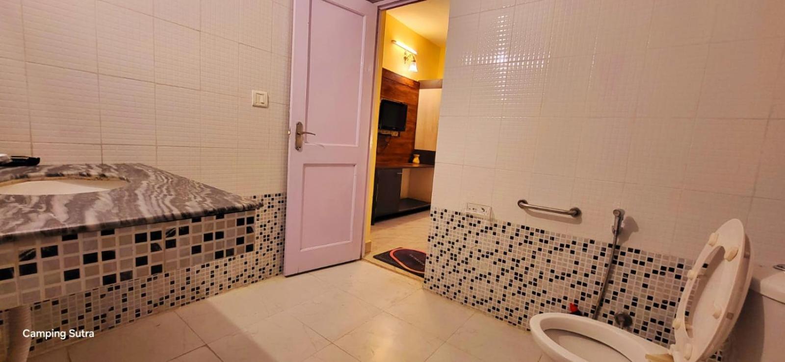 Hotel The Club Nine Mukteshwar Luaran gambar